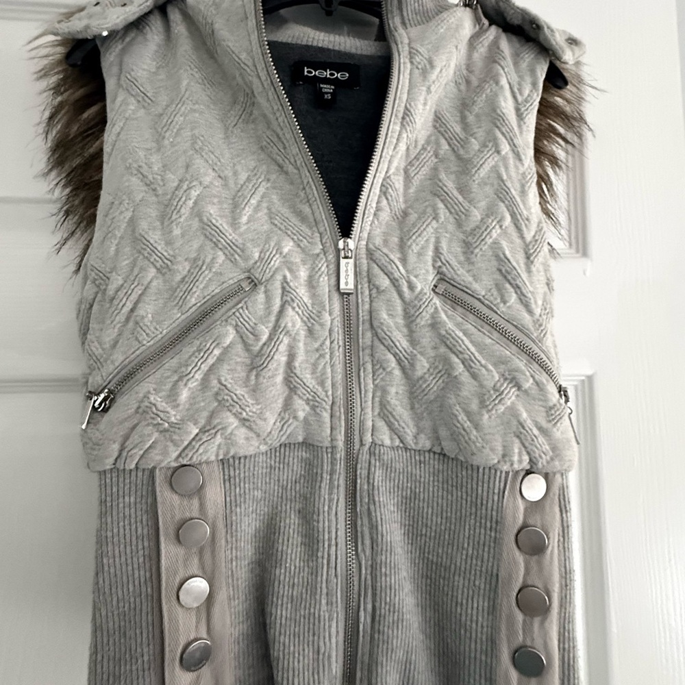 Vintage Bebe Light Gray Vest with Faux Fur Accents - Picture 3 of 6